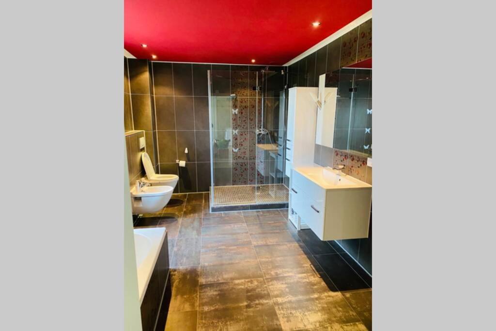 Grosses 4 Zimmer Apartment Naehe Messe Hannover Hanôver Exterior foto