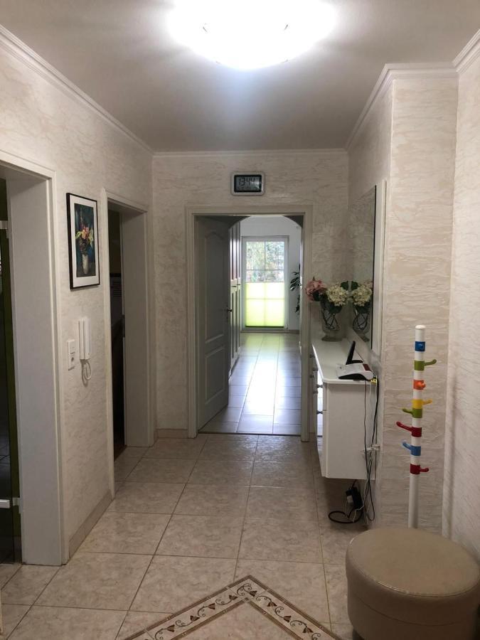Grosses 4 Zimmer Apartment Naehe Messe Hannover Hanôver Exterior foto